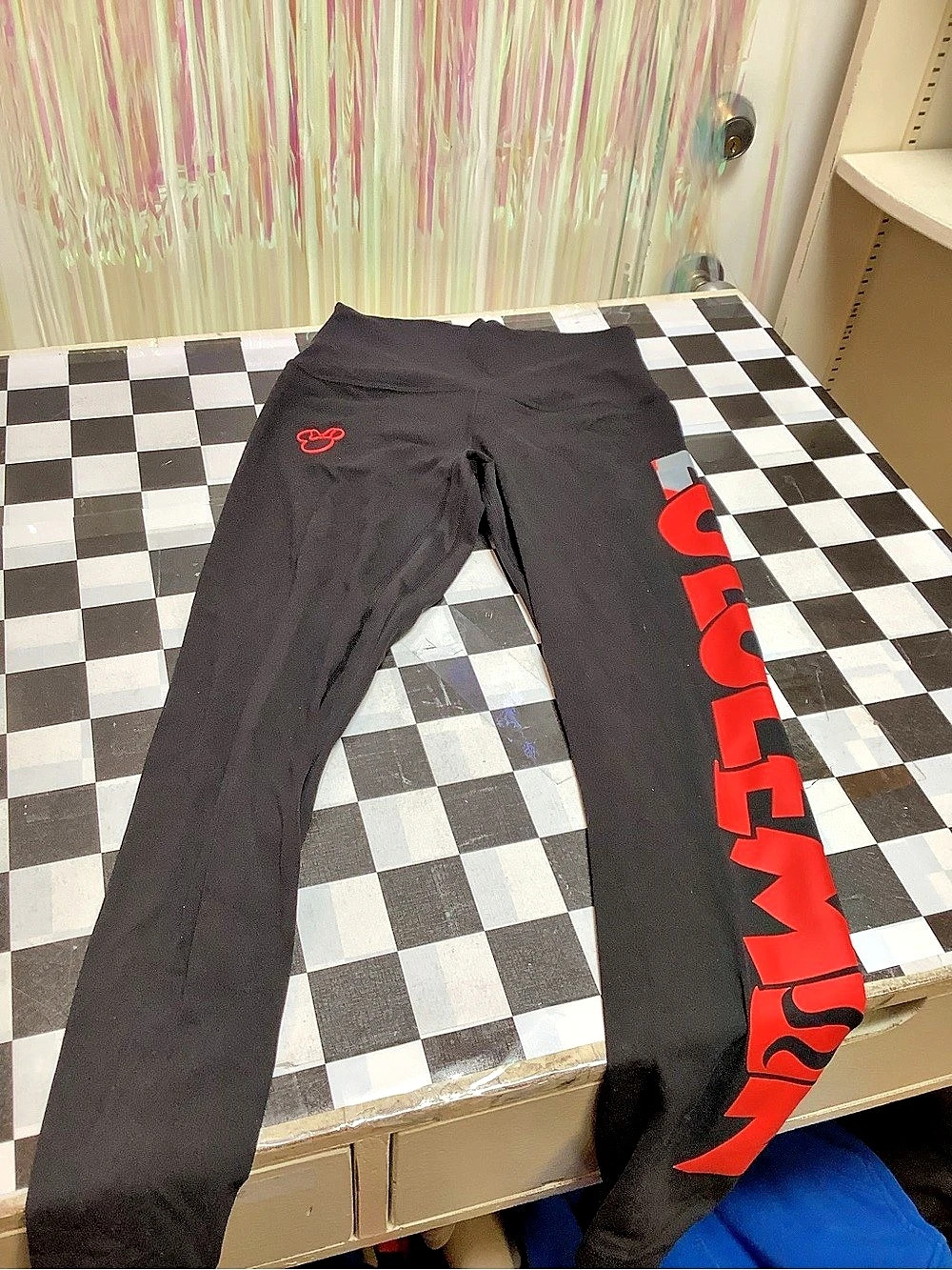 Disney Lululemon  Leggings Black & Red Size 4